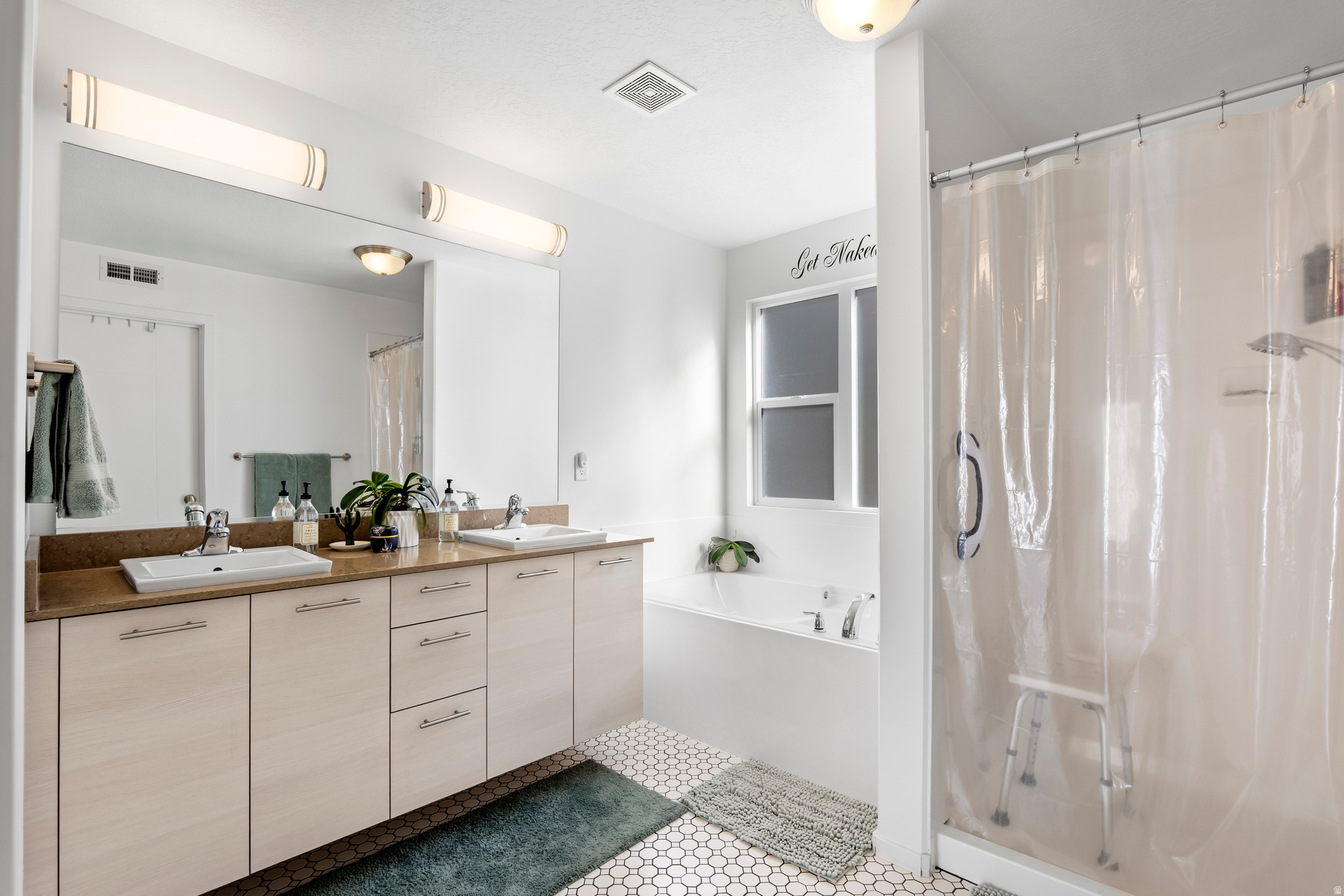 KENNECOTT - Residential