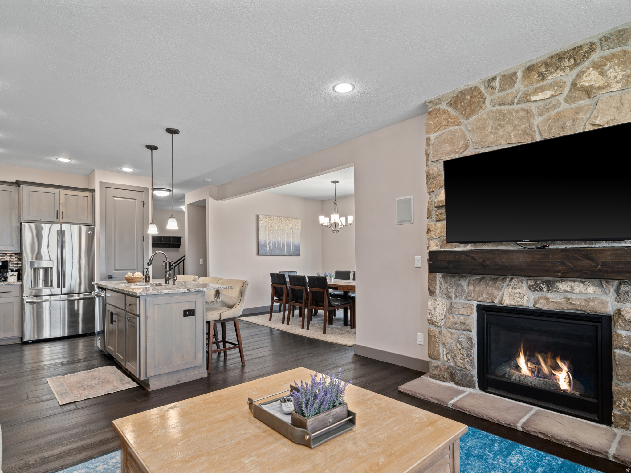 EDGEWATER - Residential