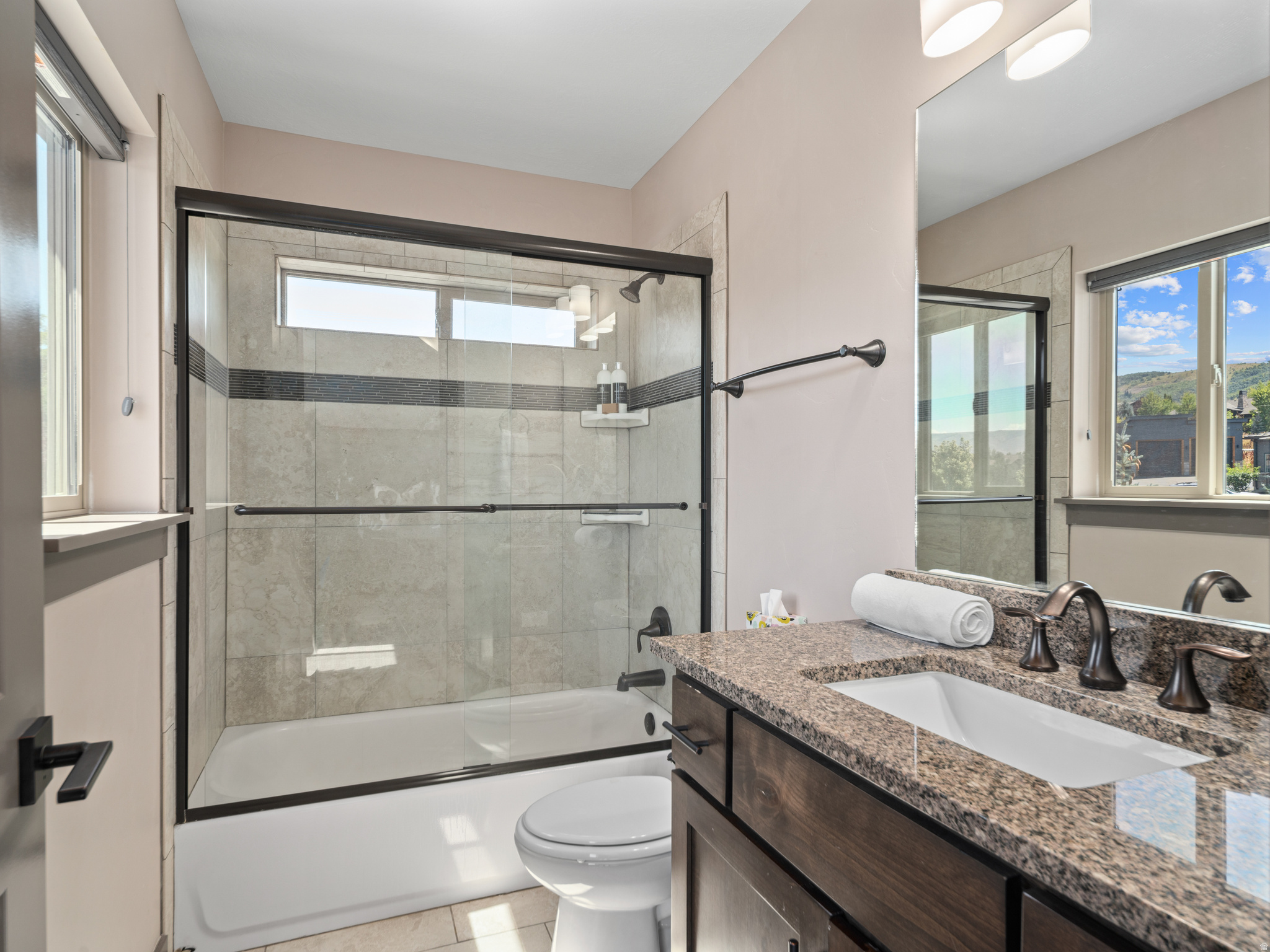 EDGEWATER - Residential