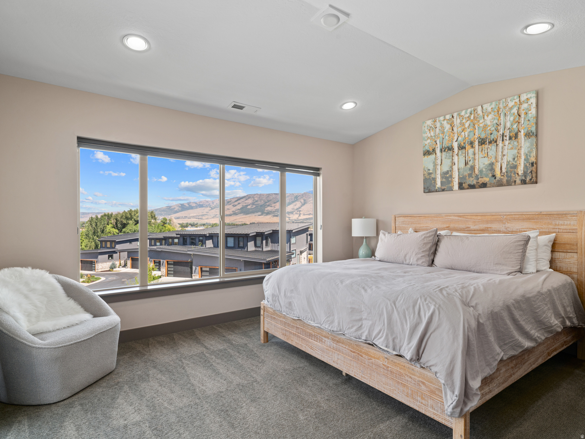 EDGEWATER - Residential