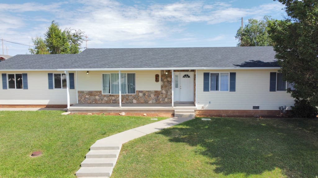 Photo of 465 E MEADOWLARK LN, Monticello, UT 84535 (MLS # 2172889)