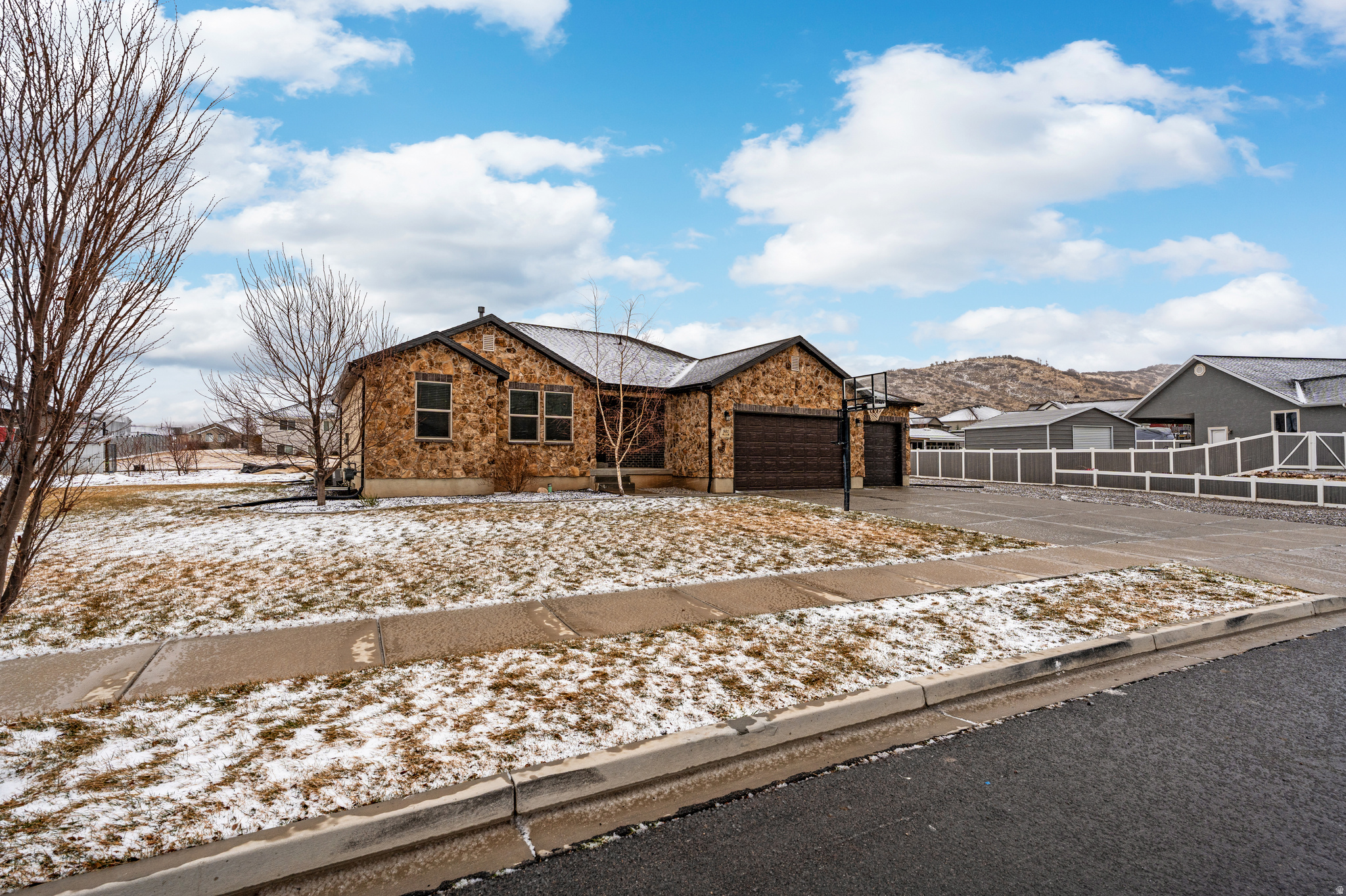 FOOTHILL VILLAGE - Residential