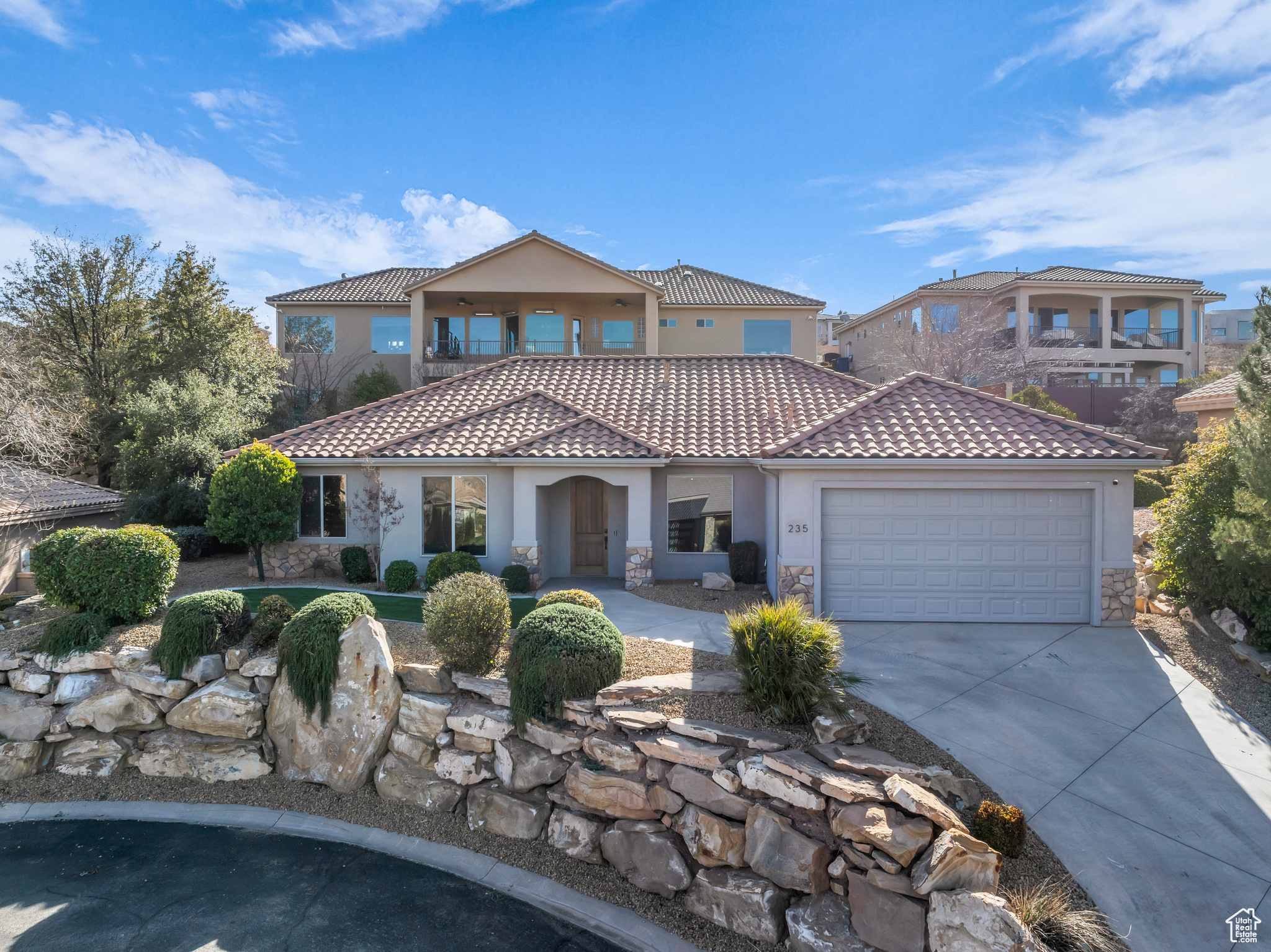 235 W Golden Eagle Cir, Saint George, Utah image 2