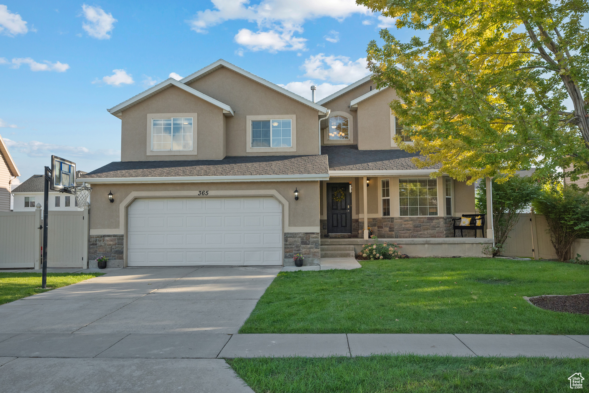MOUNTAIN MEADOWS - Residential