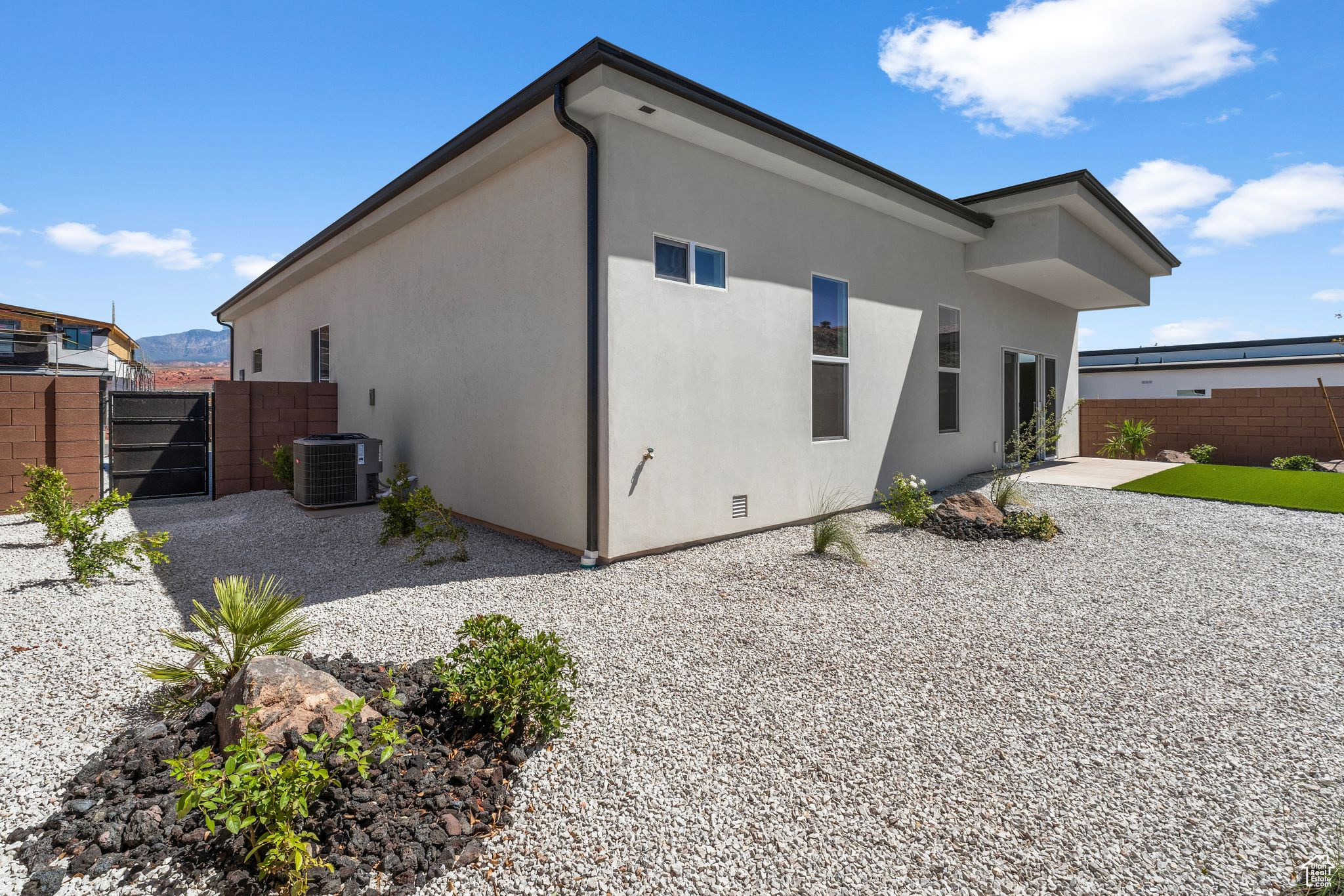 1044 E Coyote Crest Dr, Washington, Utah image 33