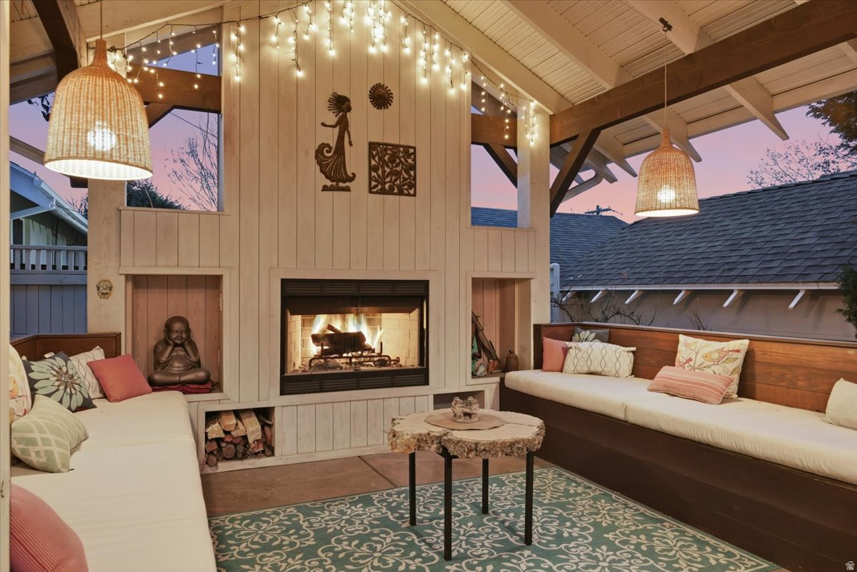 VICTORIA PLACE - Residential