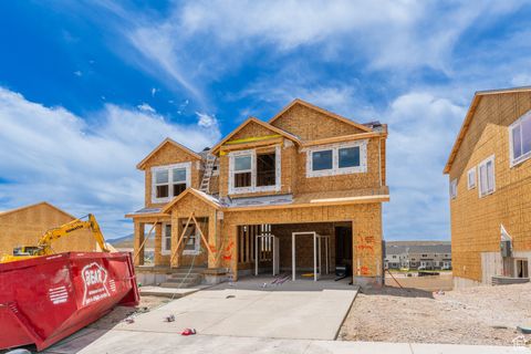 Photo of 1499 W BOSEMAN WAY #605, Saratoga Springs, UT 84045 (MLS # 2089509)