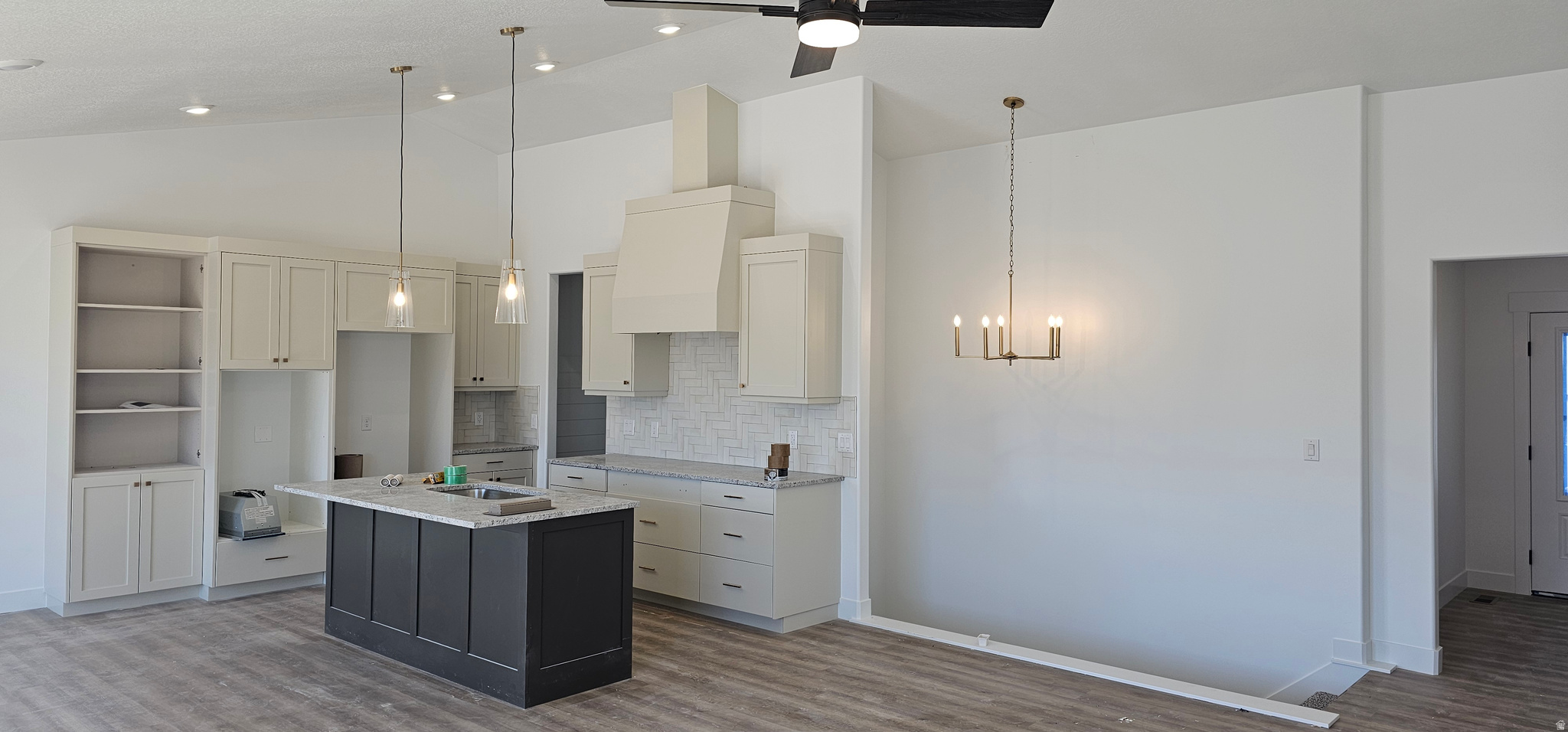 COWBOY ESTATES - Residential