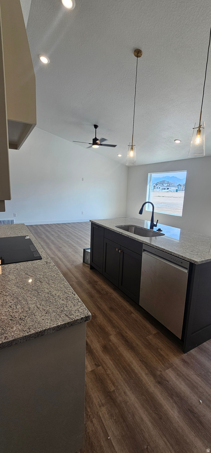 COWBOY ESTATES - Residential