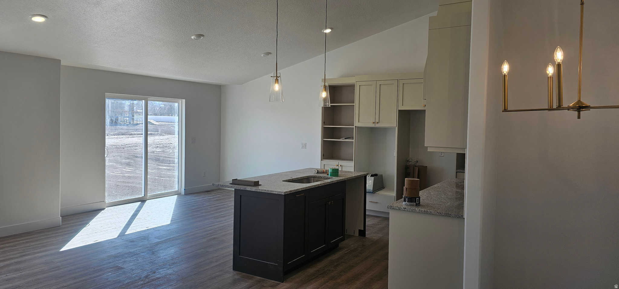 COWBOY ESTATES - Residential