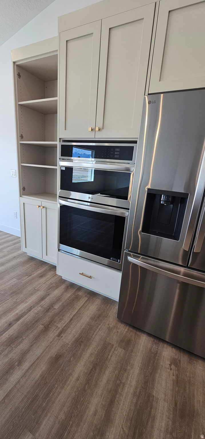 COWBOY ESTATES - Residential