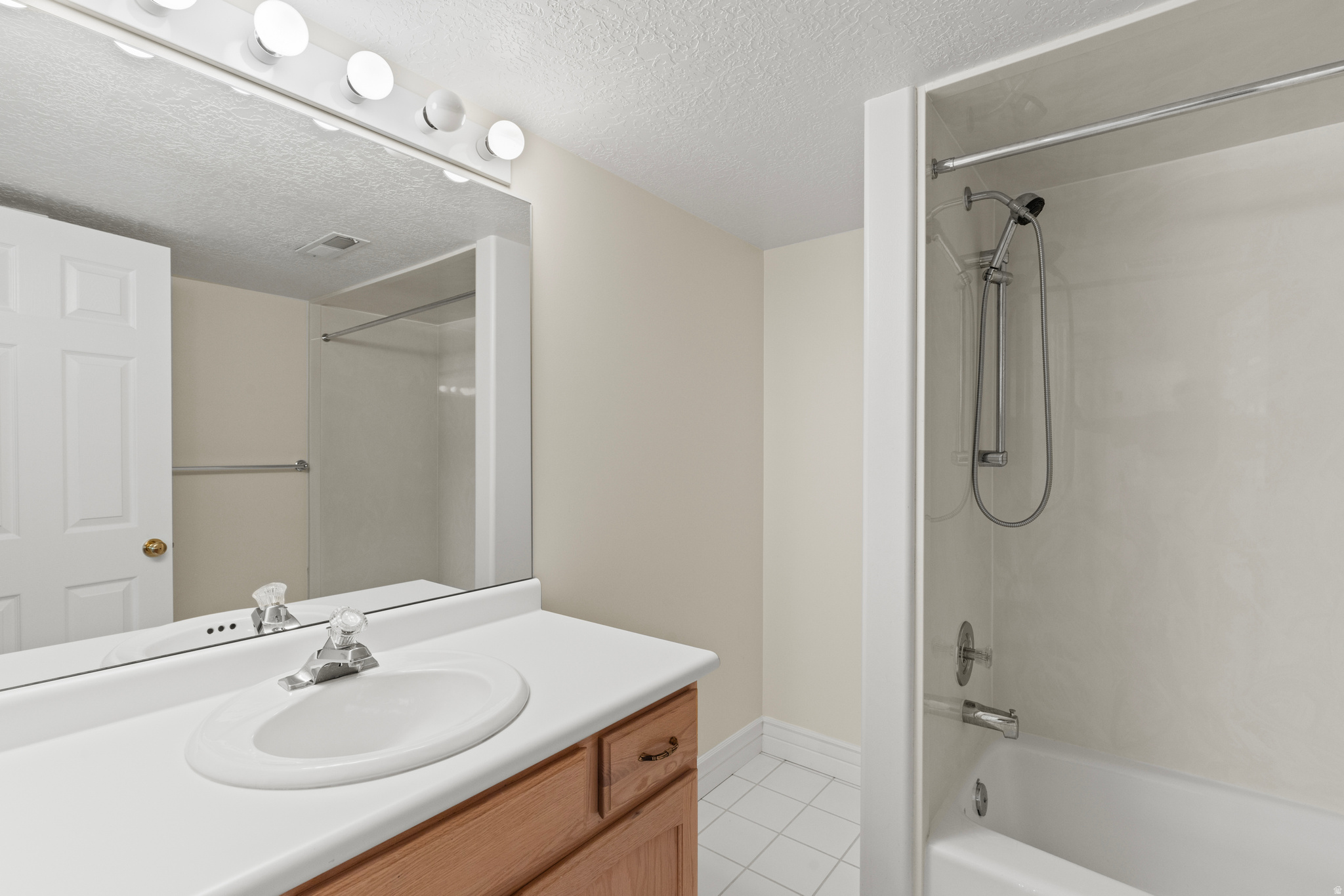 EAGLEWOOD - Residential