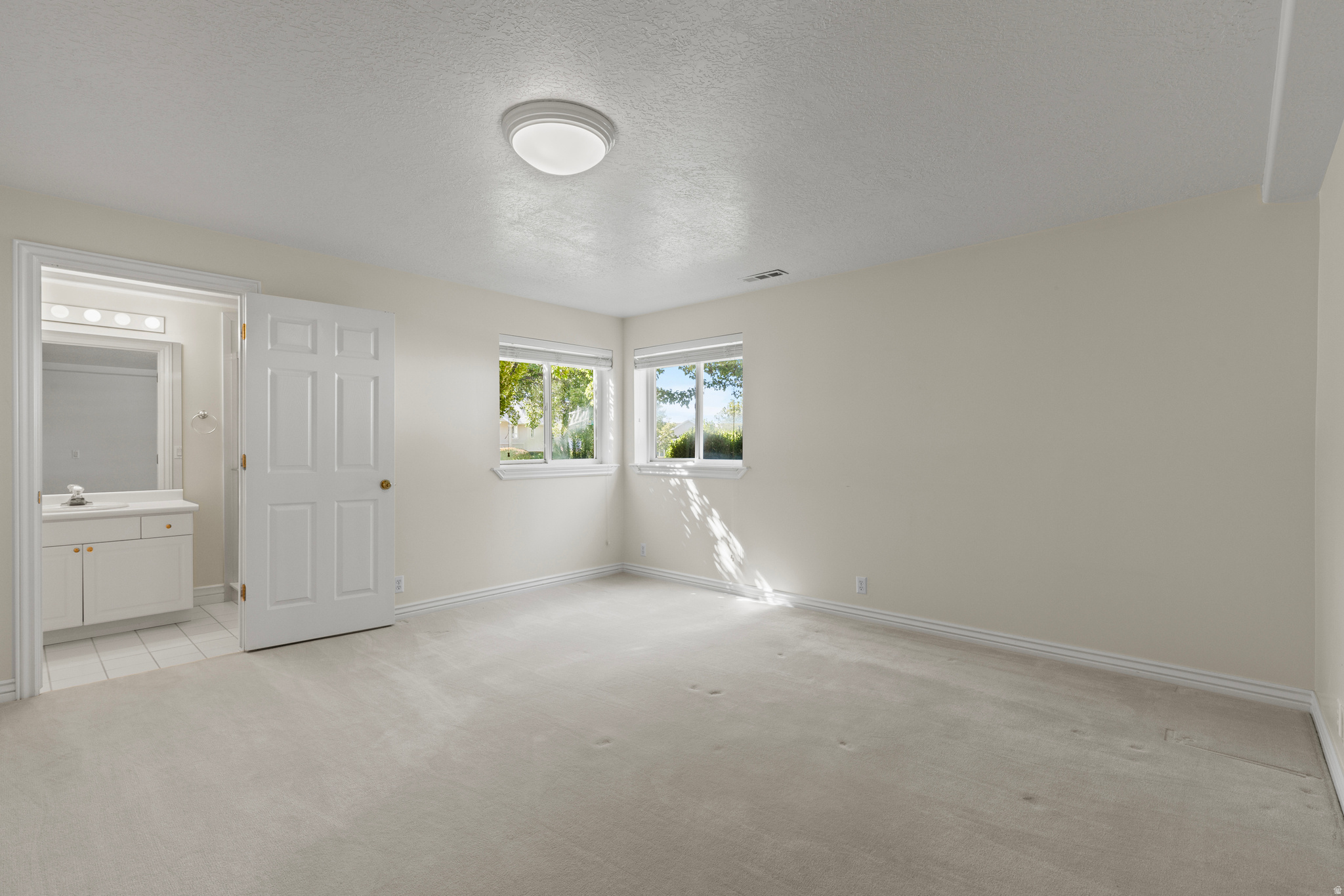 EAGLEWOOD - Residential