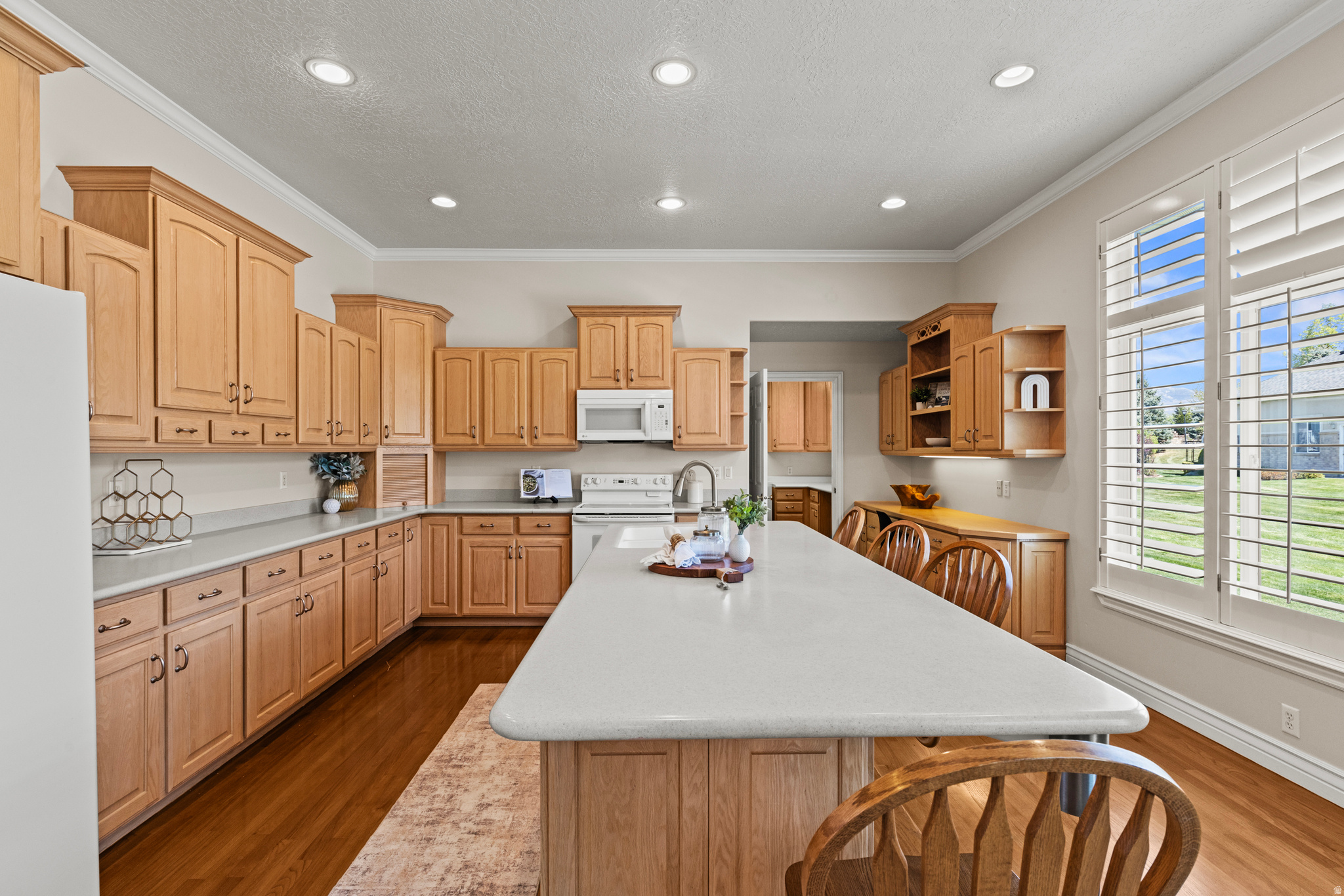 EAGLEWOOD - Residential