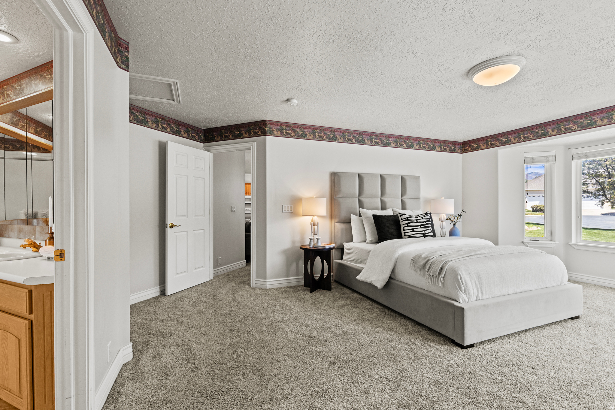 EAGLEWOOD - Residential