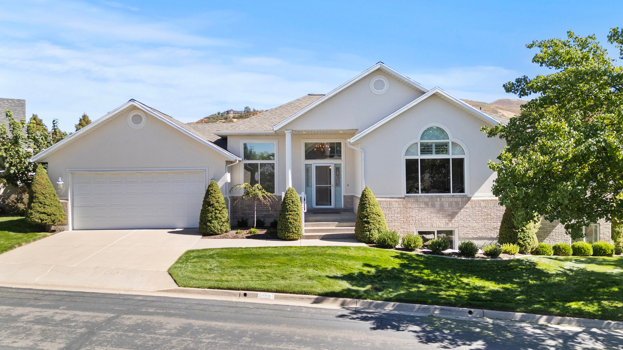 EAGLEWOOD - Residential