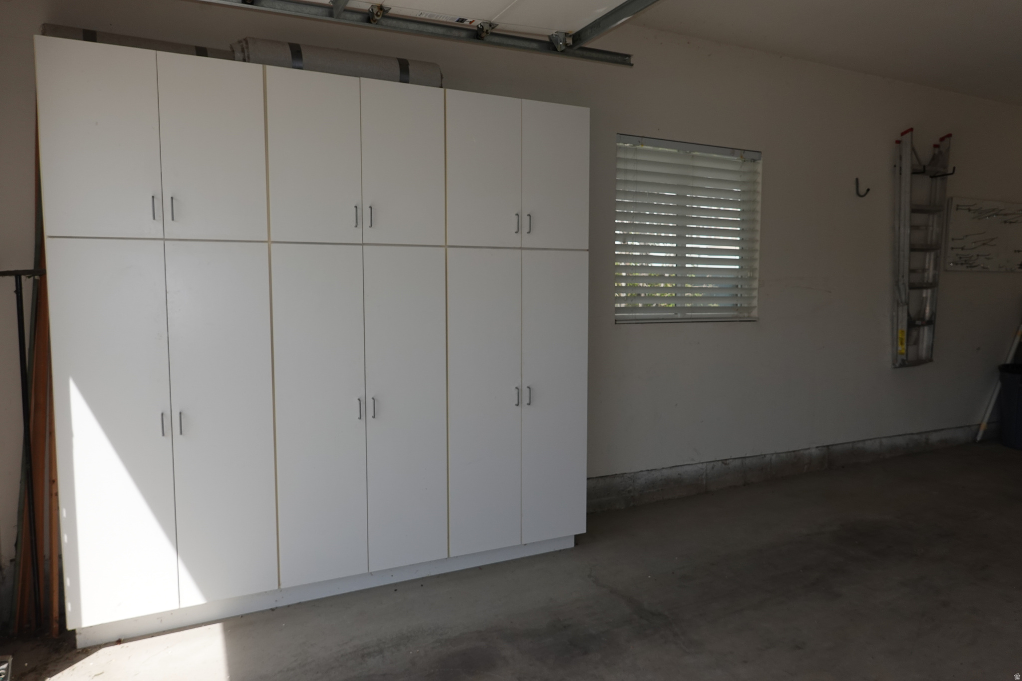 EAGLEWOOD - Residential