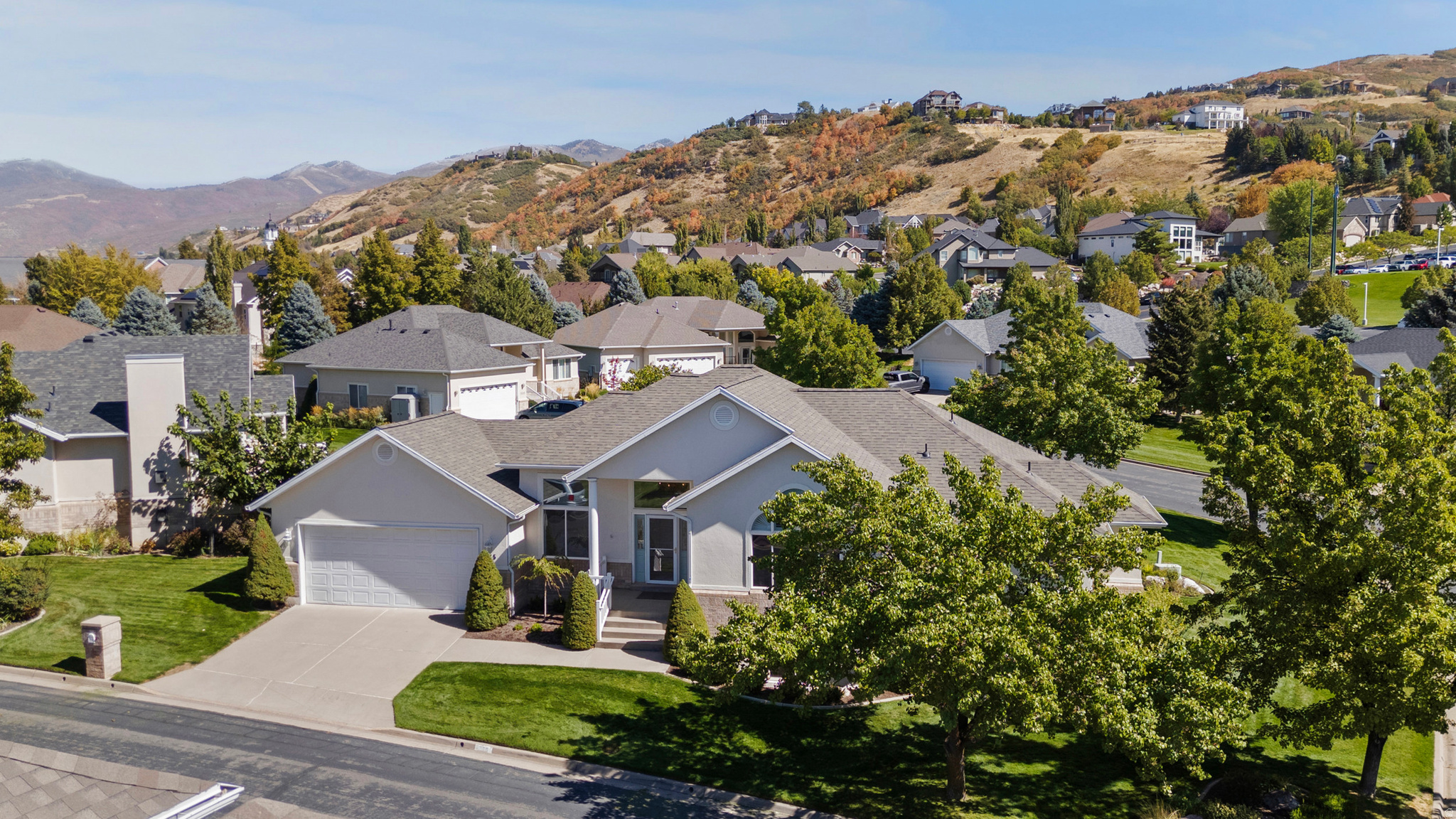EAGLEWOOD - Residential