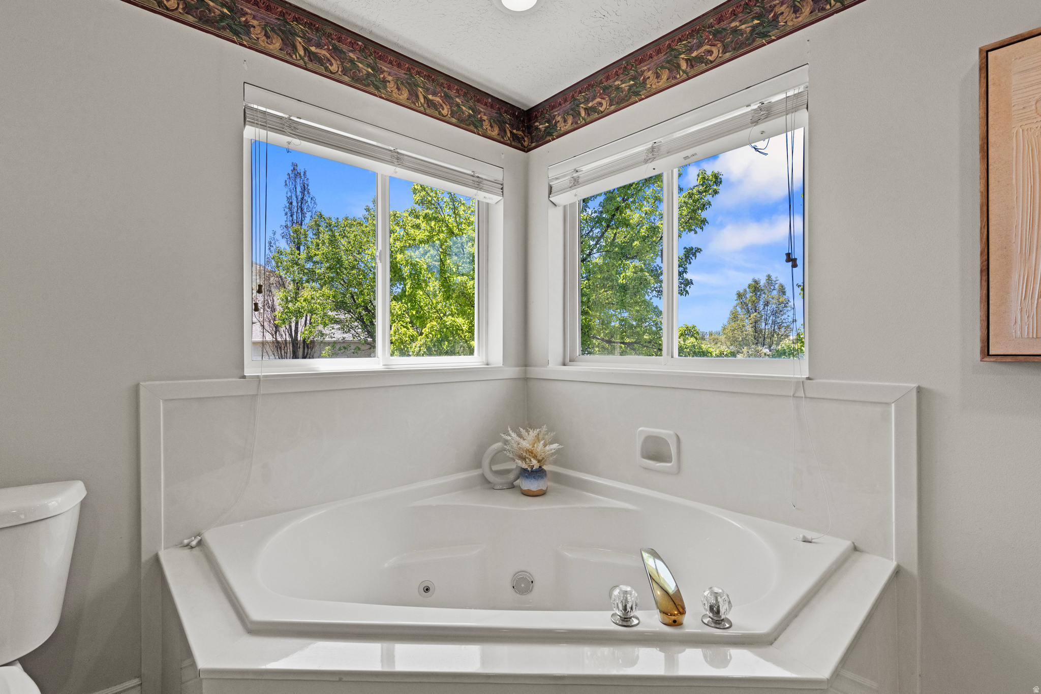 EAGLEWOOD - Residential