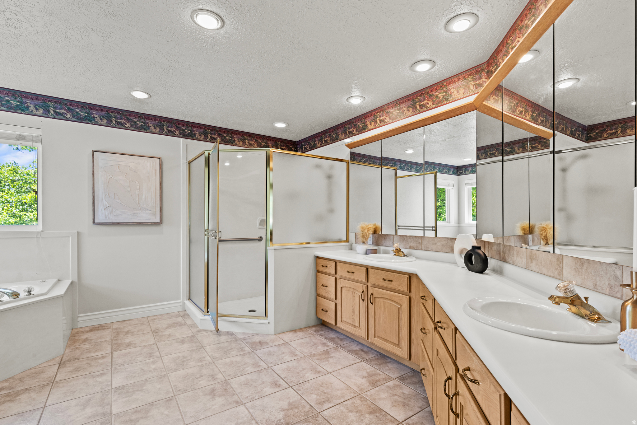 EAGLEWOOD - Residential