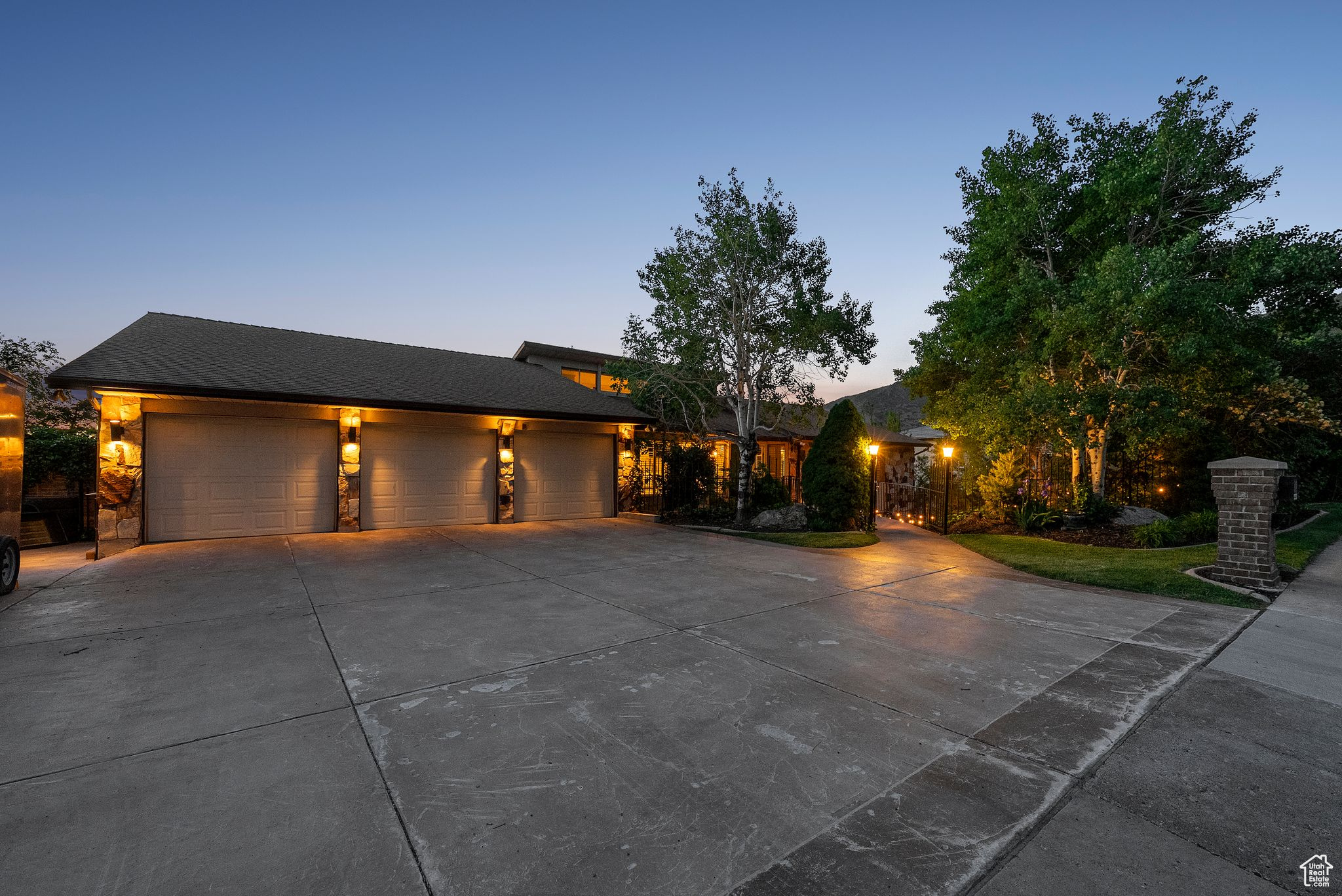 MT OLYMPUS HILLS - Residential