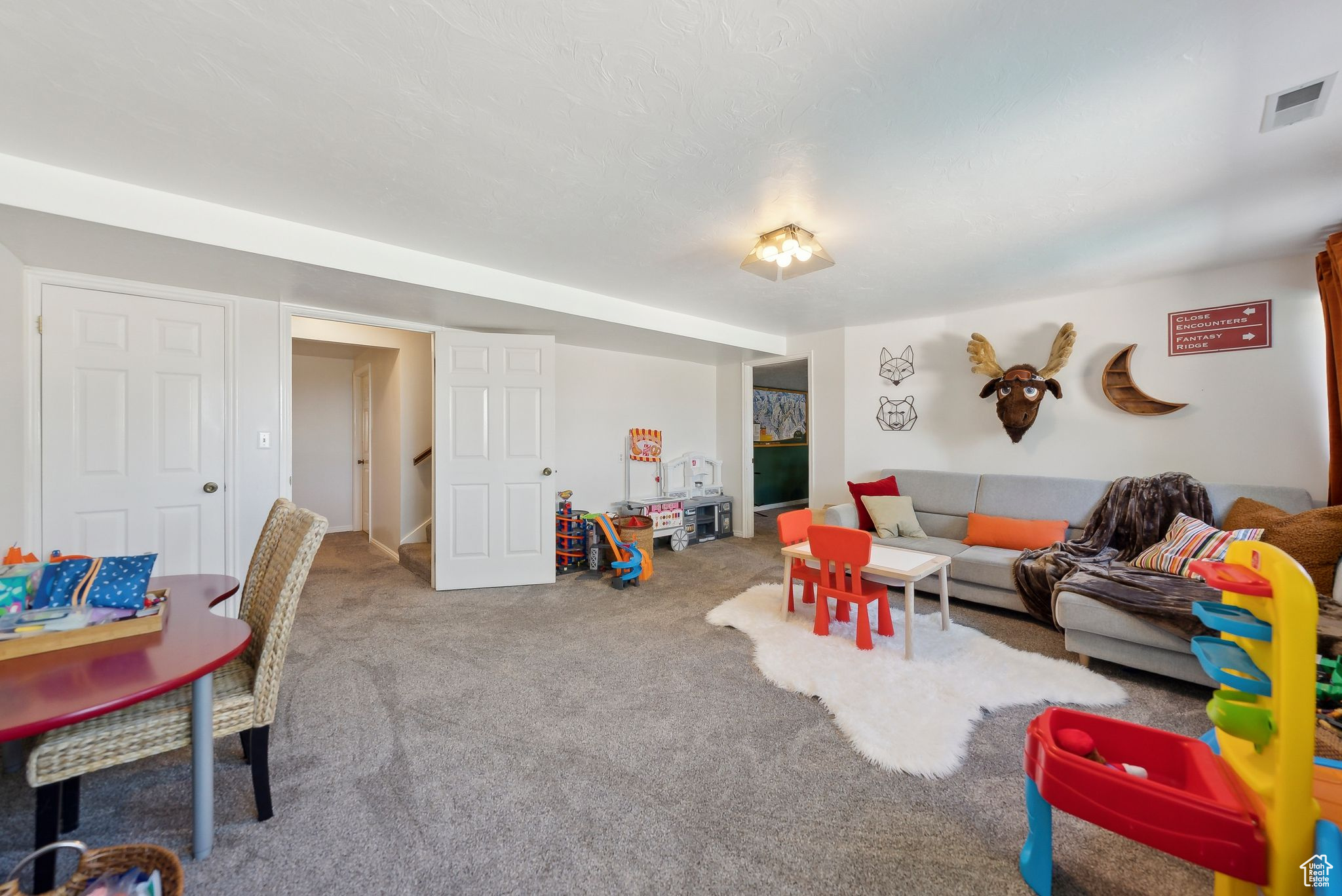 MT OLYMPUS HILLS - Residential