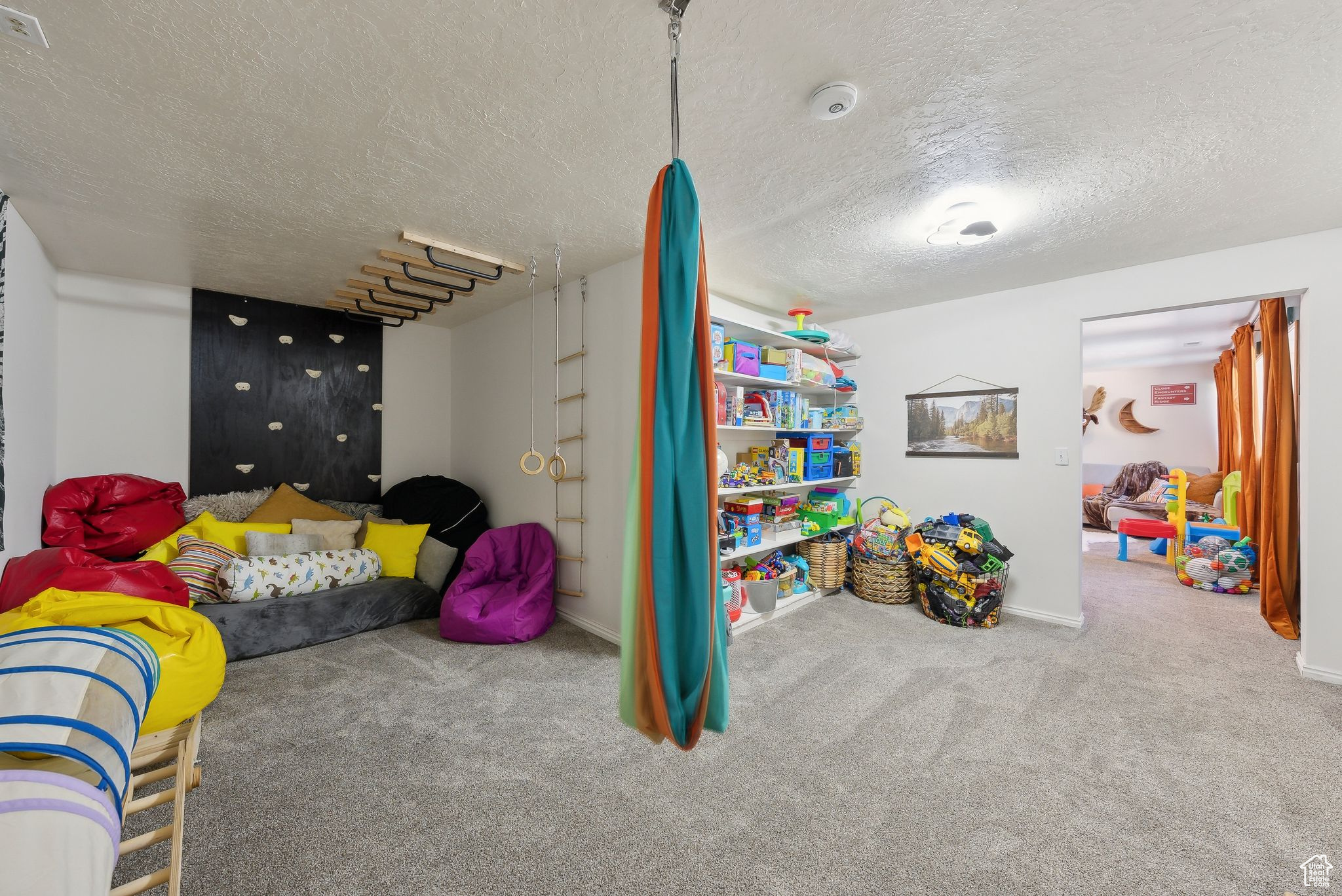 MT OLYMPUS HILLS - Residential