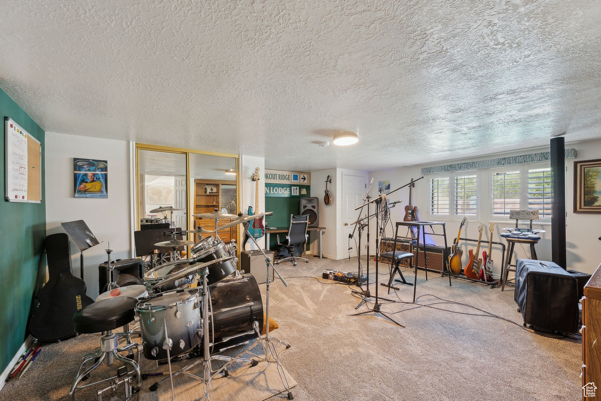 MT OLYMPUS HILLS - Residential