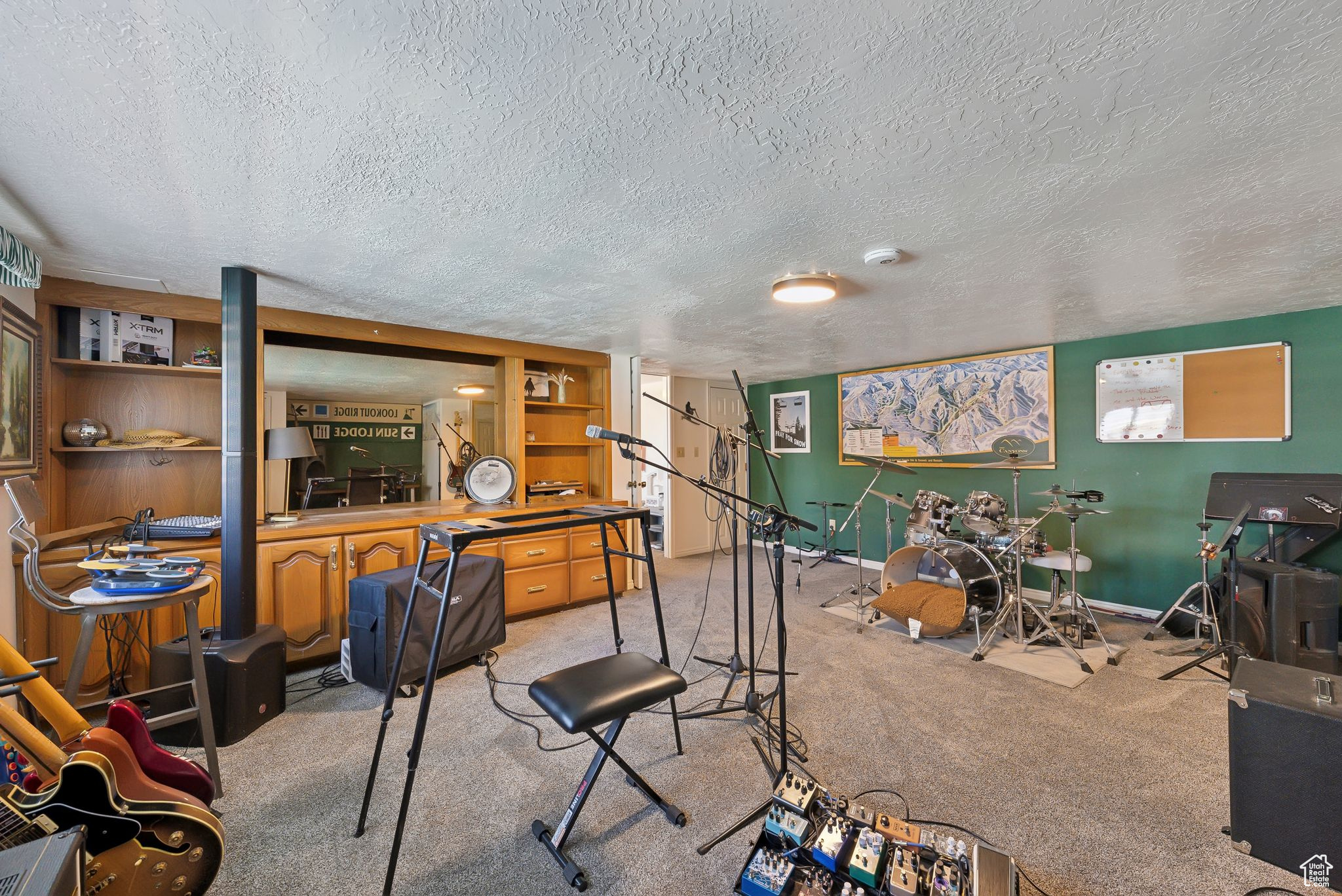 MT OLYMPUS HILLS - Residential