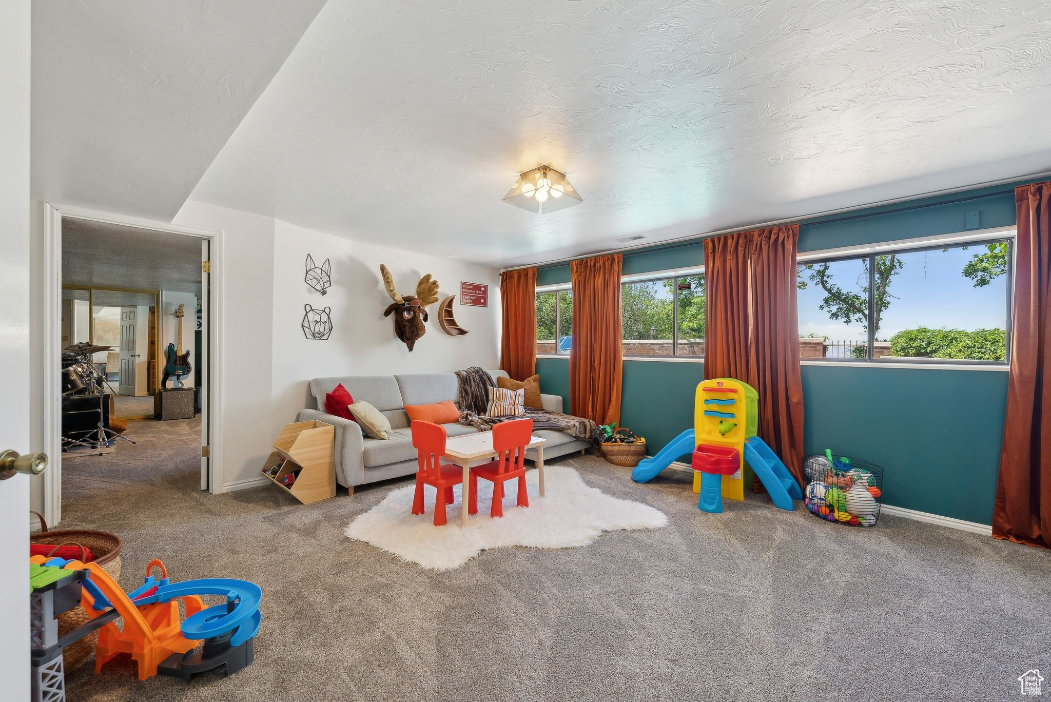 MT OLYMPUS HILLS - Residential