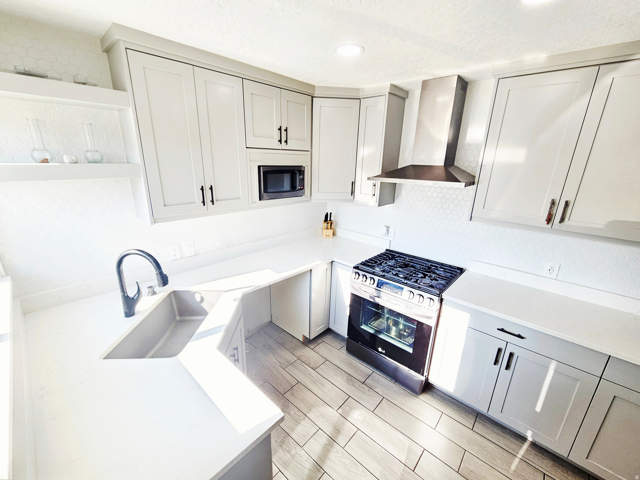 HOFFMAN HEIGHTS - Residential