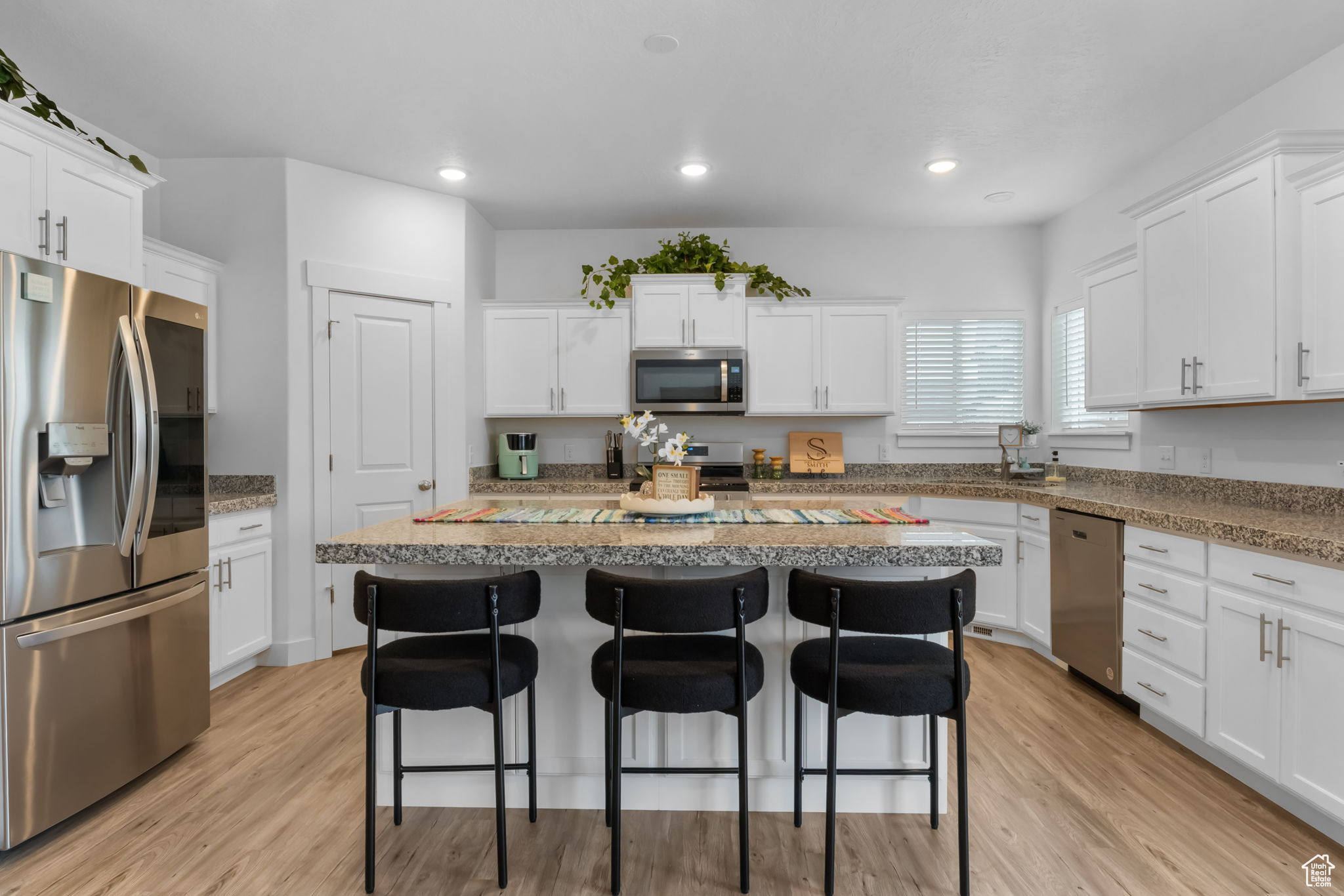 7382 W Butter Hollow Cir, Herriman, Utah image 12
