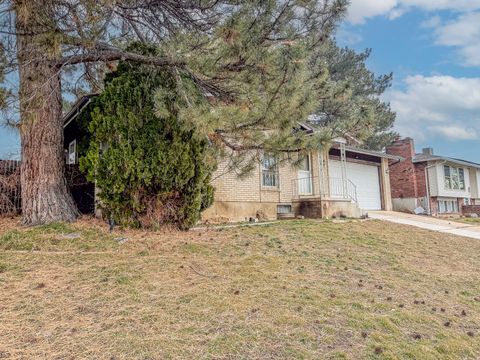 Tiny photo for 5142 S 300 E, Washington Terrace, UT 84405 (MLS # 2132750)