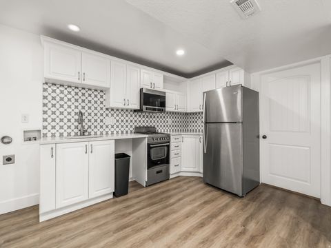 Tiny photo for 4001 E EAGLE TOP CT N, Eagle Mountain, UT 84005 (MLS # 2142505)