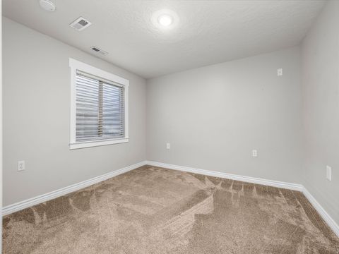 Tiny photo for 4001 E EAGLE TOP CT N, Eagle Mountain, UT 84005 (MLS # 2142505)