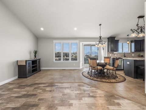 Tiny photo for 4001 E EAGLE TOP CT N, Eagle Mountain, UT 84005 (MLS # 2142505)