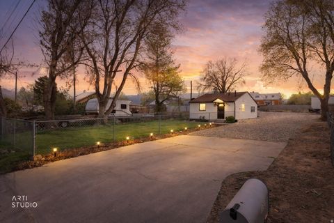 Homes For Sale - 1727 W 12980<br/> Riverton, UT 84065