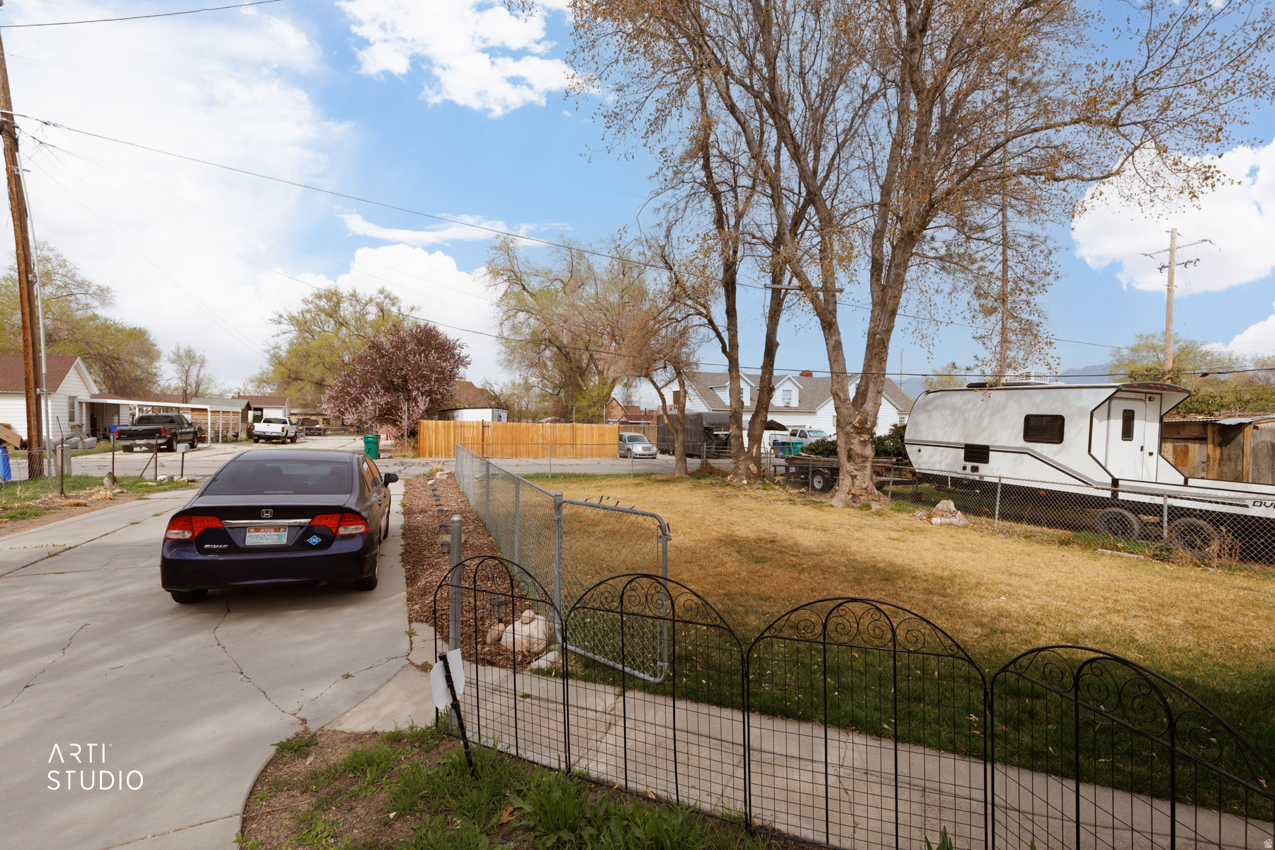 CLOSE TO REDWOOD ROAD - Residential