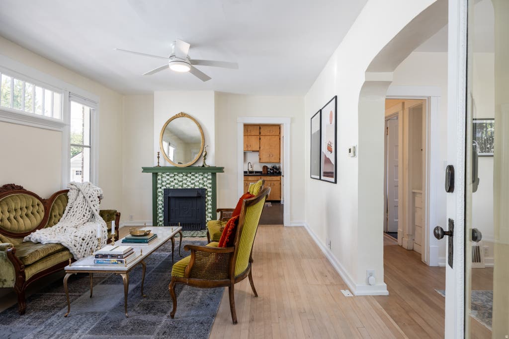 Photo of 1343 S 600 E, Salt Lake City, UT 84105 (MLS # 2176948)