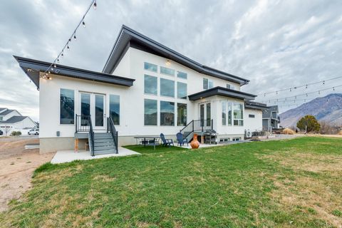 Tiny photo for 262 N SANTA FE DR, Mapleton, UT 84664 (MLS # 2142578)