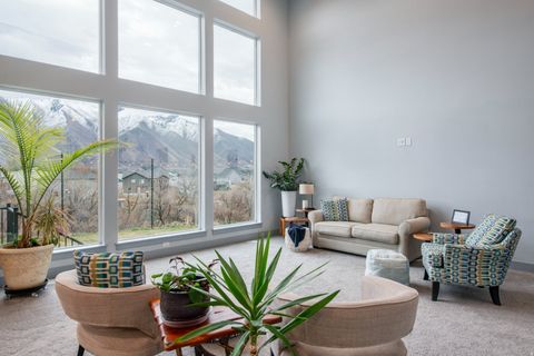 Tiny photo for 262 N SANTA FE DR, Mapleton, UT 84664 (MLS # 2142578)