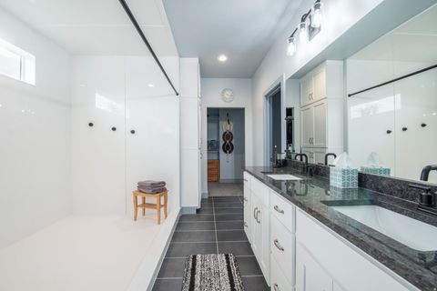 Tiny photo for 262 N SANTA FE DR, Mapleton, UT 84664 (MLS # 2142578)