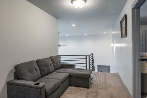 Tiny photo for 262 N SANTA FE DR, Mapleton, UT 84664 (MLS # 2142578)