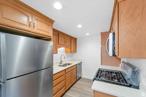 Photo of 721 E 3720 S #5, Millcreek, UT 84106 (MLS # 2129016)