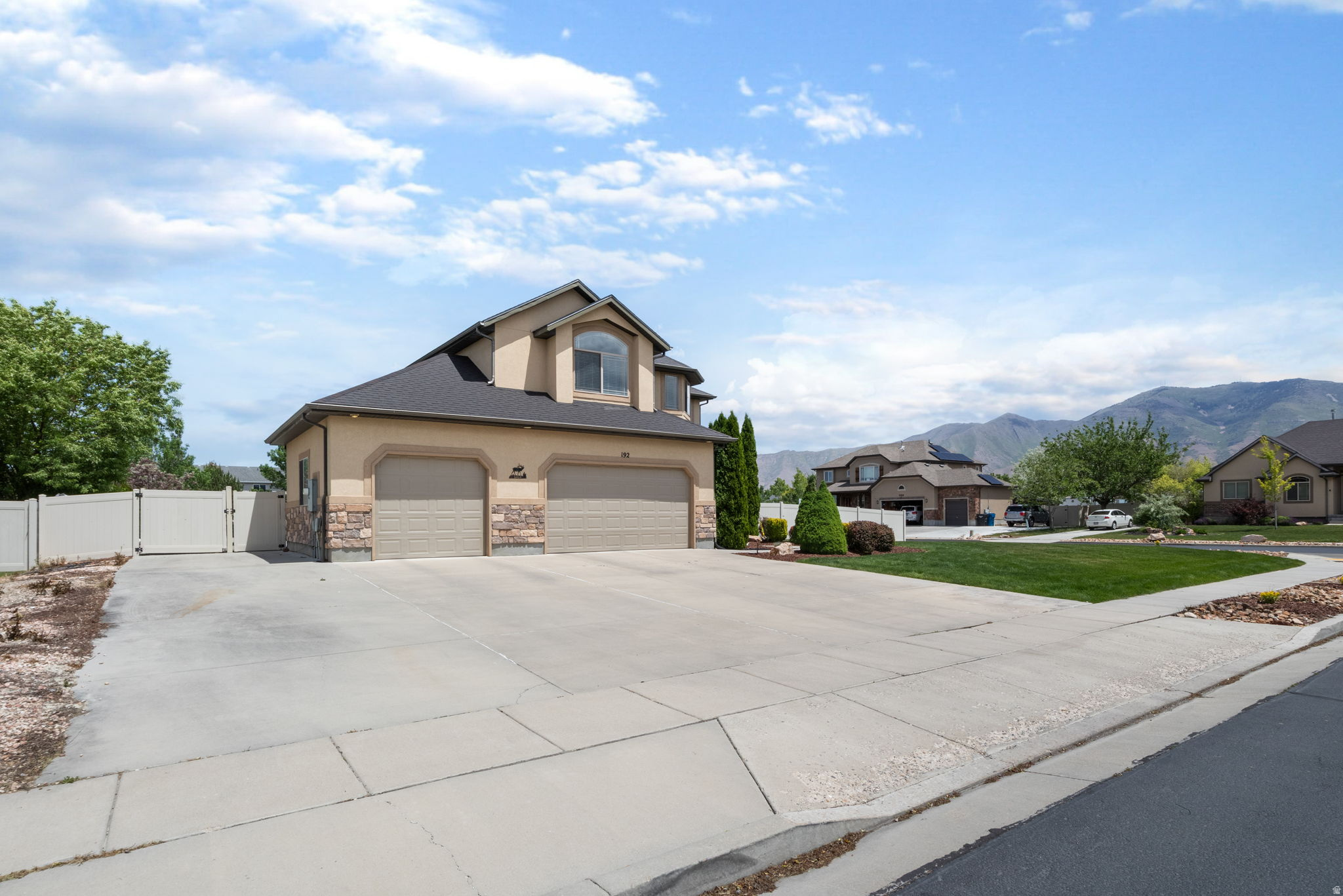 PONDEROSA ESTATES - Residential