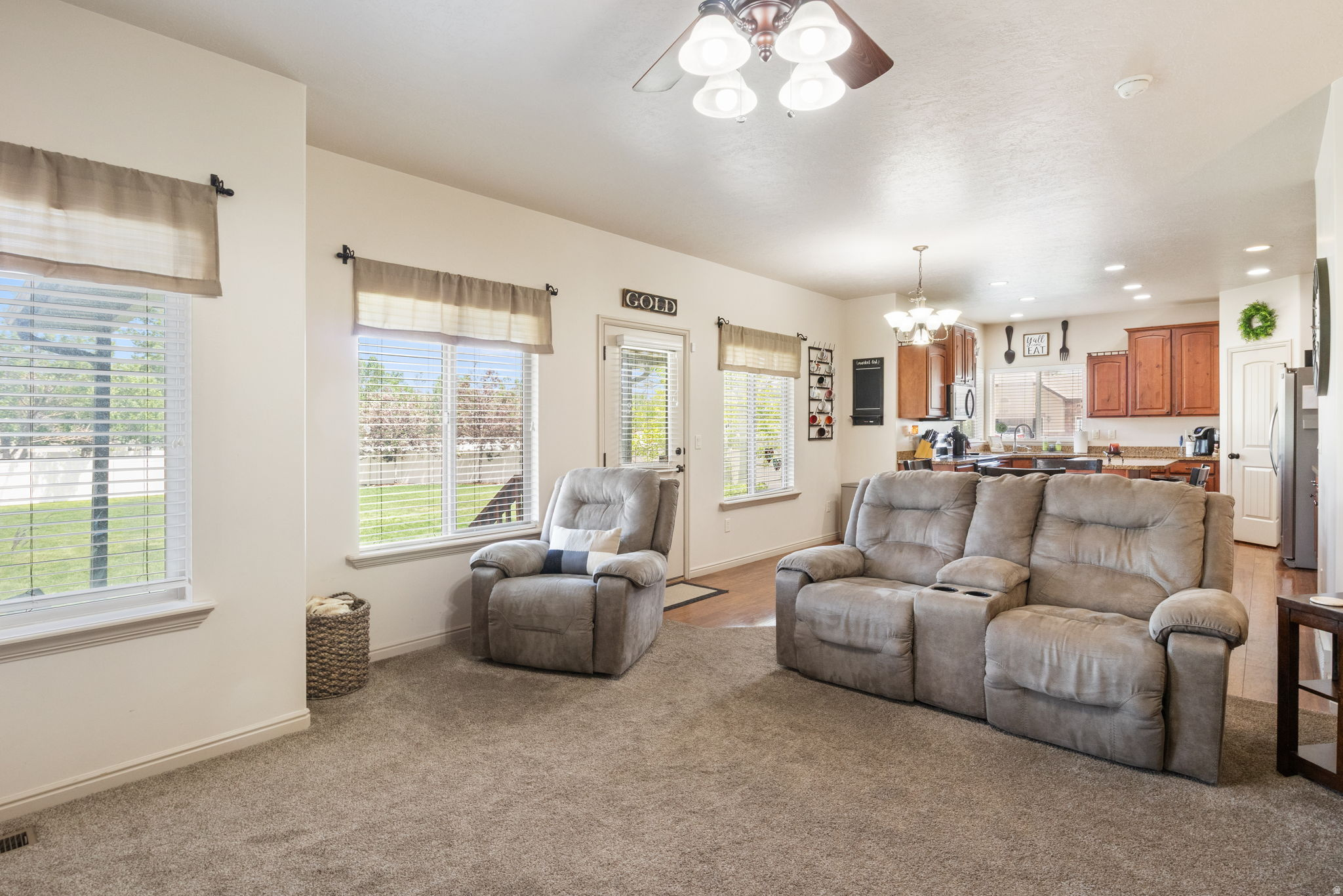 PONDEROSA ESTATES - Residential