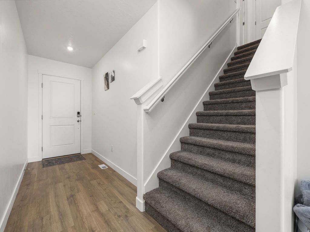 Photo of 1791 N PATCHWORK AVE #1237, Tooele, UT 84074 (MLS # 2131050)