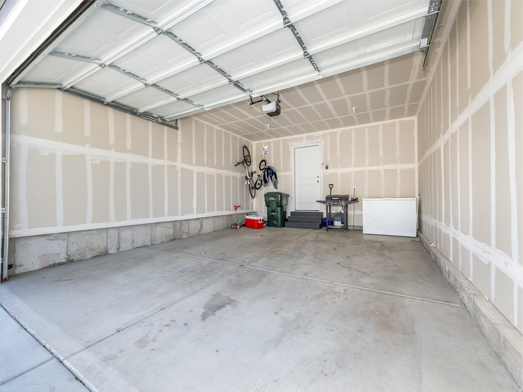 WESTERN ACRES - Residential