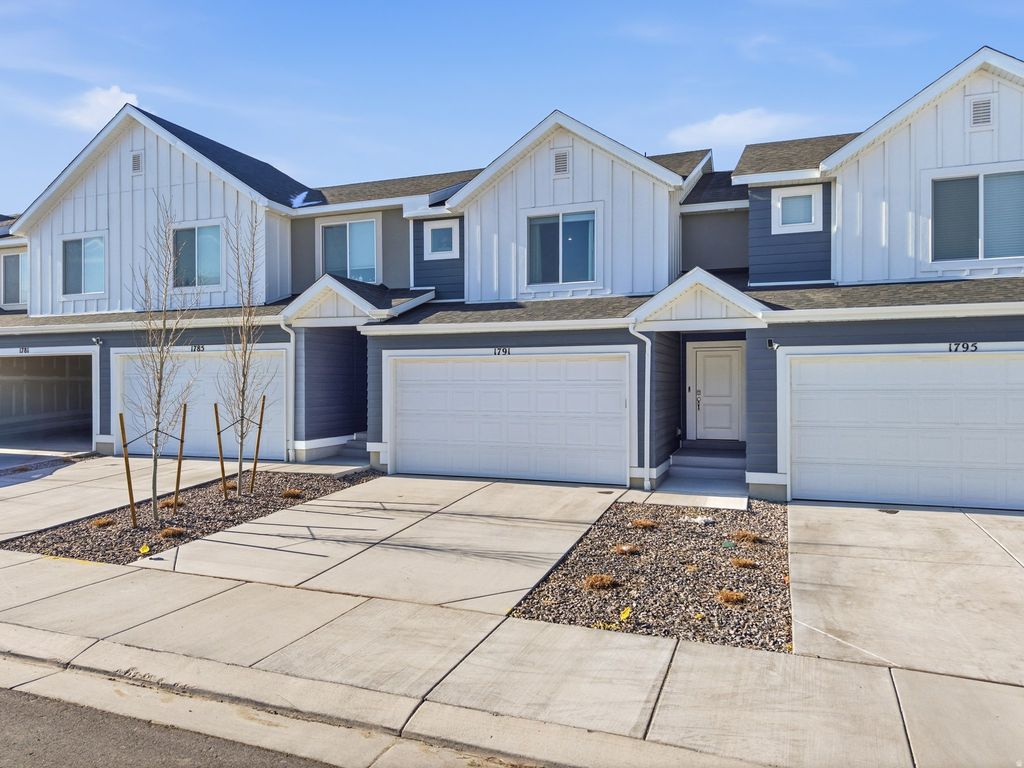 Photo of 1791 N PATCHWORK AVE #1237, Tooele, UT 84074 (MLS # 2131050)