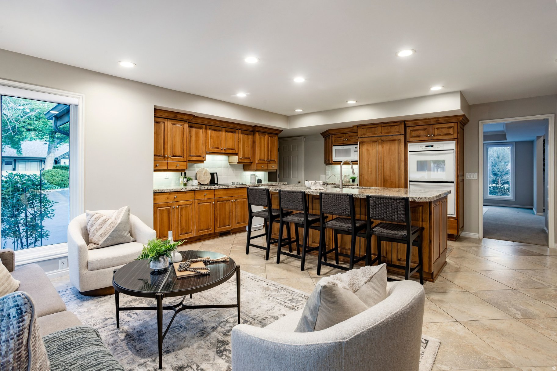 EDGEMOUNT ESTATES - Residential